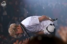 Tao bows to his fans